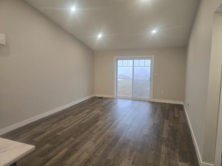 Property Photo: 5-7 Maples Lane PE C1N 4B6