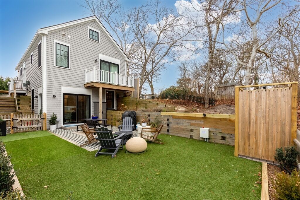 Property Photo:  286 Bradford St A5  MA 02657 