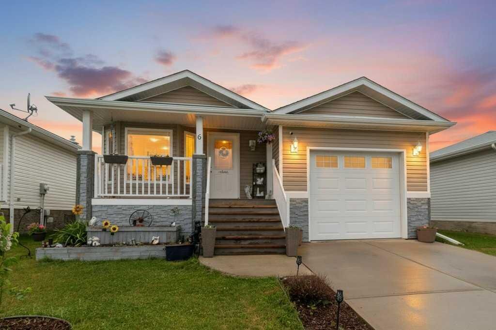 Property Photo: 6 Baywood Place AB T4S 0A7