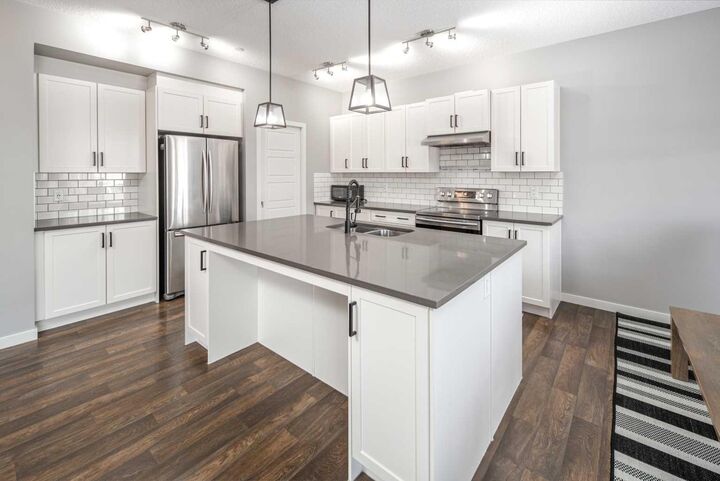 Property Photo: 80 Howse Manor NE AB T3P 0X2