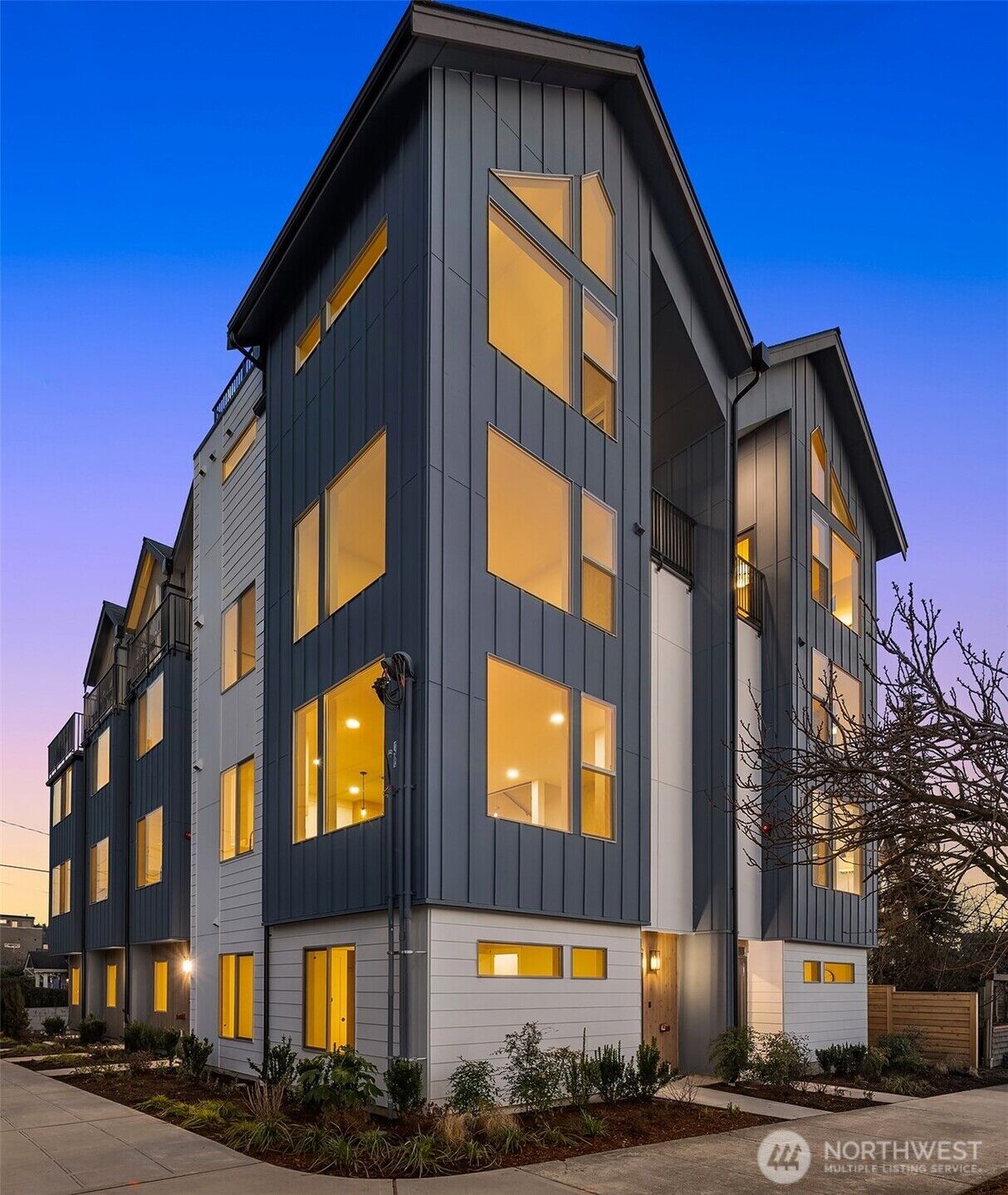 Property Photo:  5718  14th Avenue NW  WA 98107 