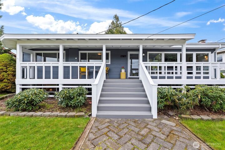Property Photo:  1767 N Bridgeview Drive  WA 98406 