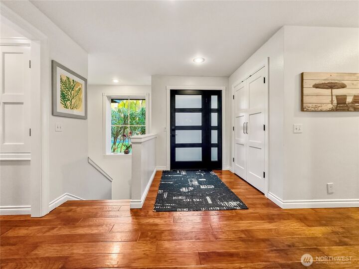 Property Photo: 4017 239th Place SE WA 98029