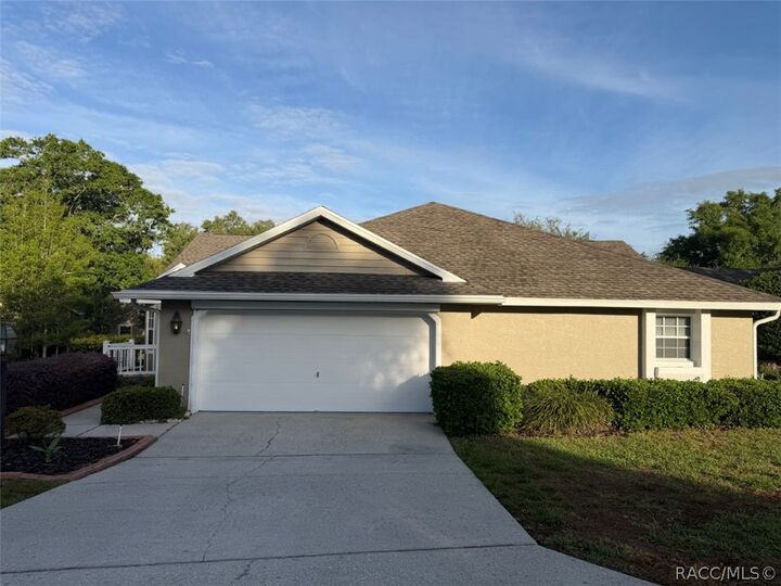 Property Photo:  1672 N Foxboro Loop  FL 34429 