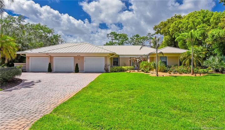 Property Photo:  4781 SW Parkgate Boulevard  FL 34990 