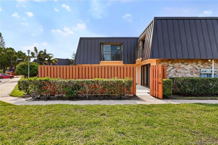 Property Photo:  6419 SE Windsong Lane  FL 34997 