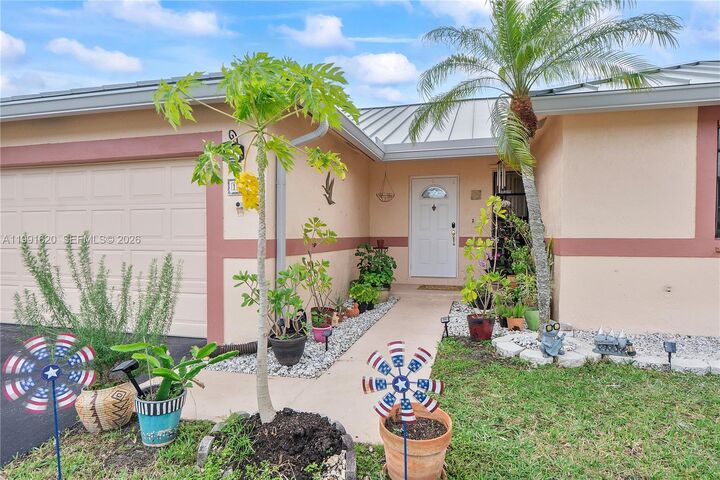 Property Photo:  15092 SW 13th Pl  FL 33326 
