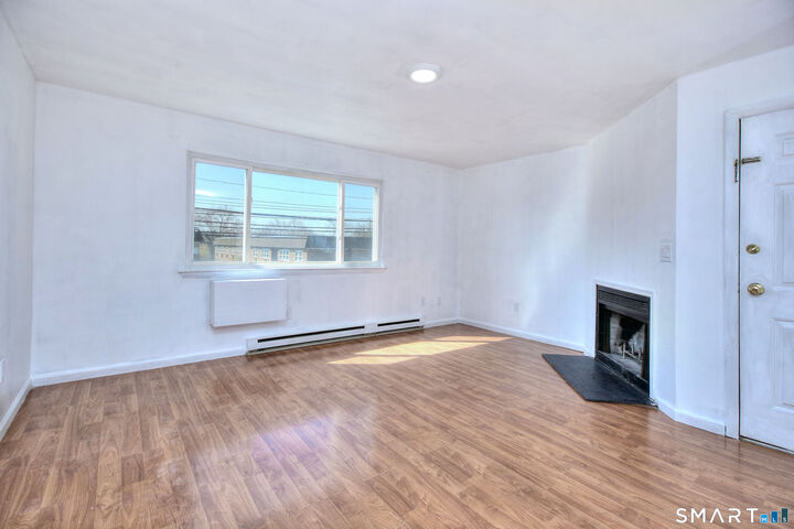 Property Photo:  638 Cove Road 2  CT 06902 