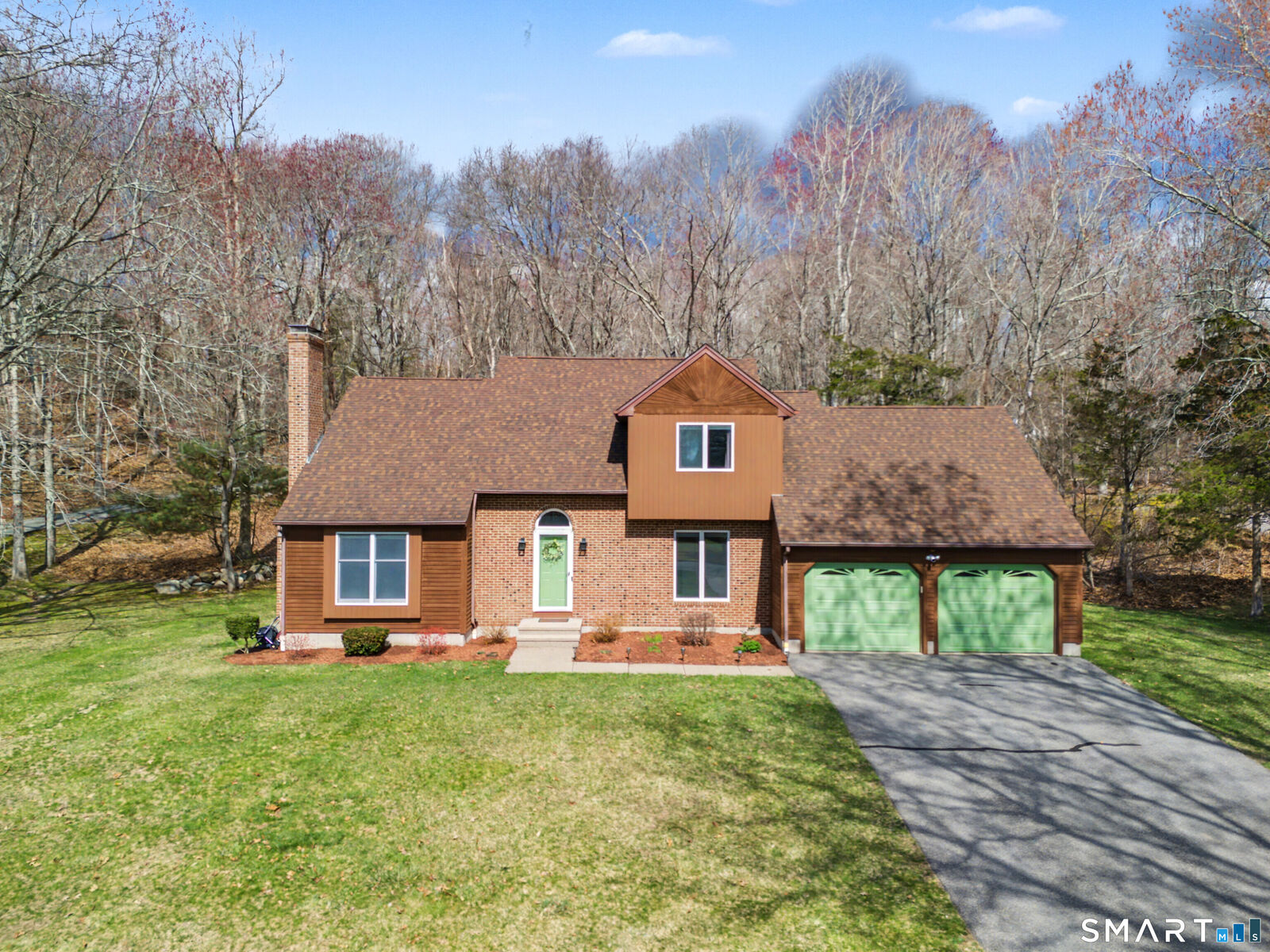 Property Photo:  10 Fox Hollow Drive  CT 06370 