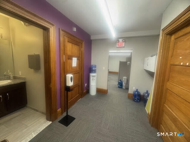 Property Photo:  232 Williams Street East  CT 06033 