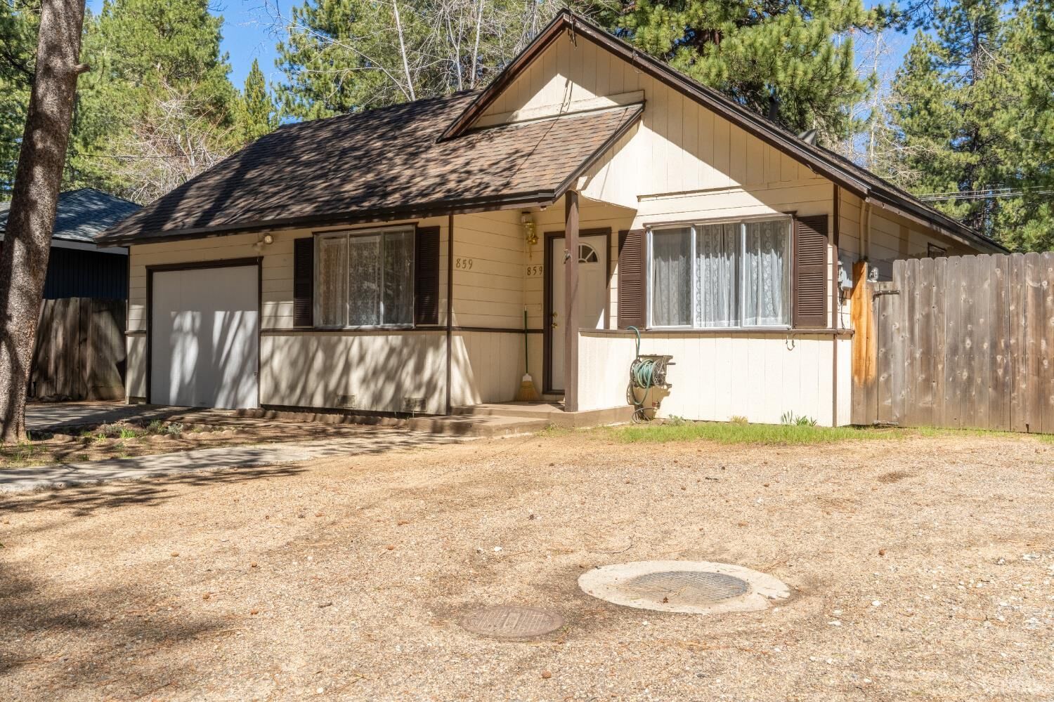 Property Photo: 859 Glorene Avenue CA 96150