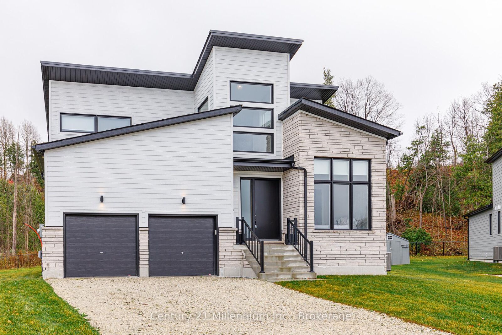 Property Photo:  82 Goldie Court  ON N0H 1J0 