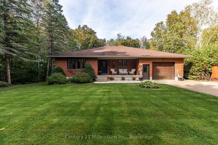 Property Photo: 34 Southampton Parkway ON N0H 2G0