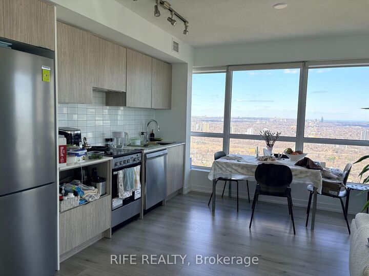 Property Photo: 395 Bloor Street E 4010 ON M4W 1H7