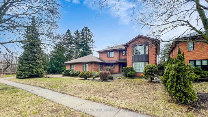 Property Photo:  1127 Oshawa Boulevard N  ON L1G 5W2 