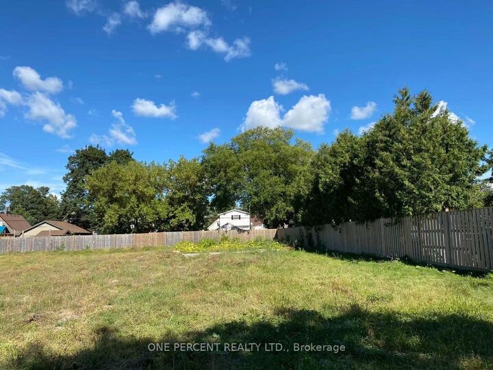 Property Photo:  30 Hume Street E  ON N5Z 2N8 