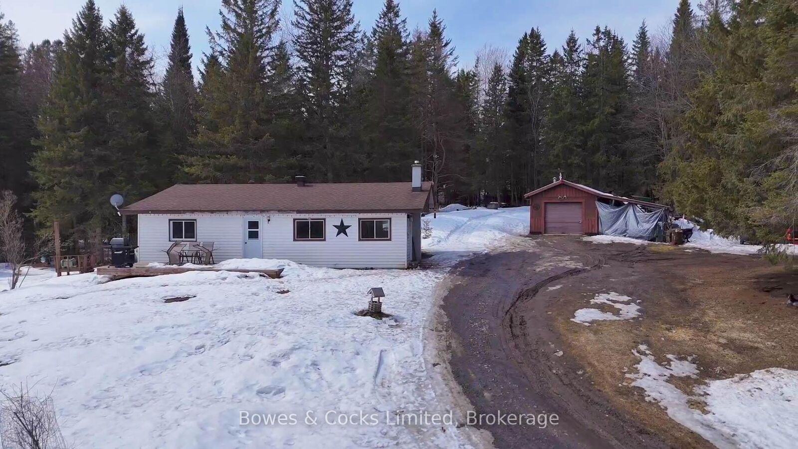 Property Photo: 1046 Detlor Road ON K0L 2L0