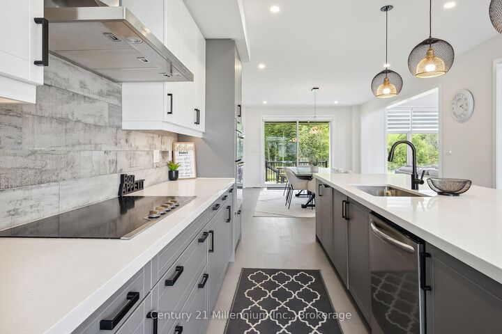 Property Photo:  125 Stoneleigh Drive  ON L9Y 4X5 