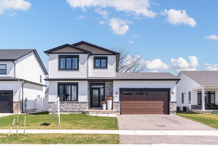 Property Photo: 17 Helen Court ON N0L 1B0