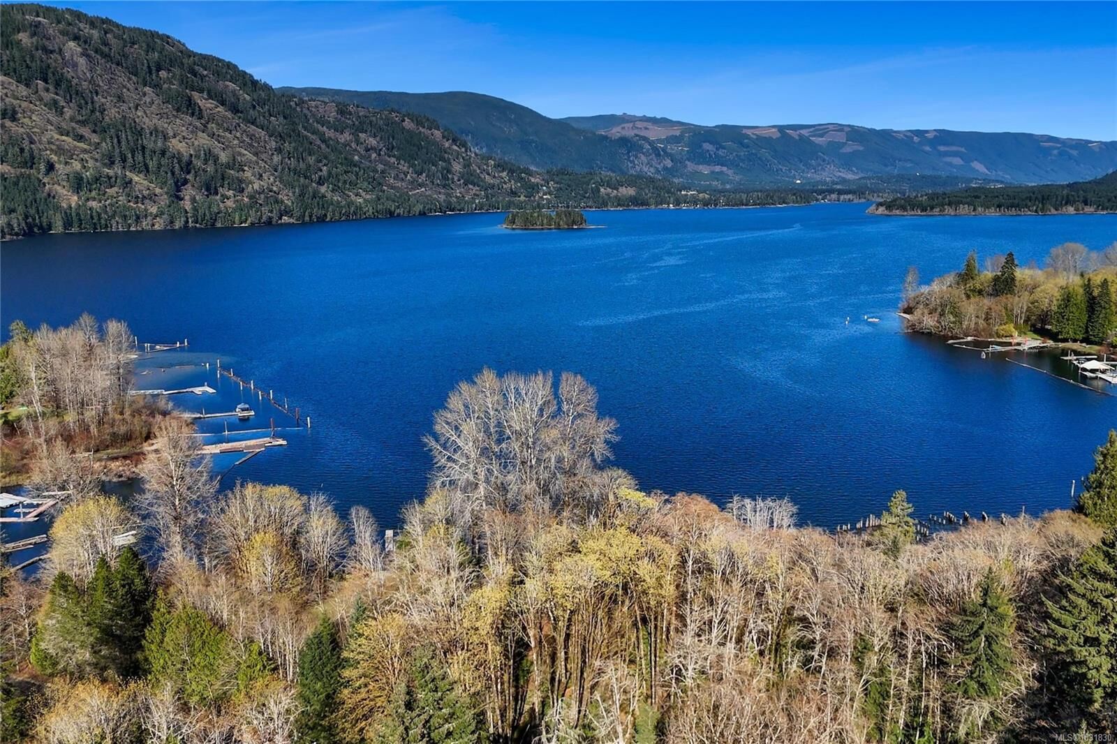 Property Photo: 10200 South Shore Rd BC V0R 1Y0