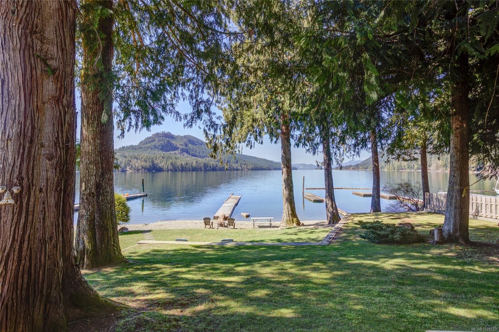 Property Photo: 7774 Sunset Dr BC V0R 2G0