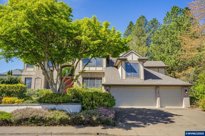 Property Photo:  4396 NW Honeysuckle Dr  OR 97330 