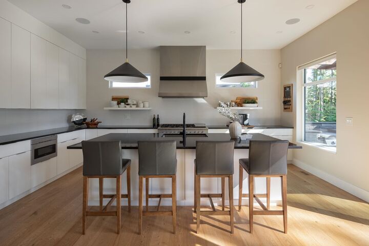 Property Photo: 1510 Crystal Creek Drive BC V3H 0A3