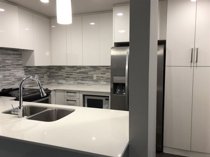 Property Photo: 2465 Wilson Avenue 406 BC V3C 0E6