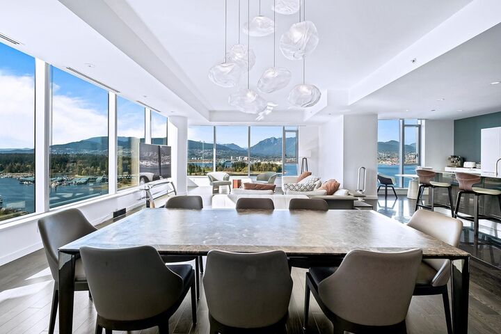 Property Photo:  277 Thurlow Street 2001  BC V6C 0C1 