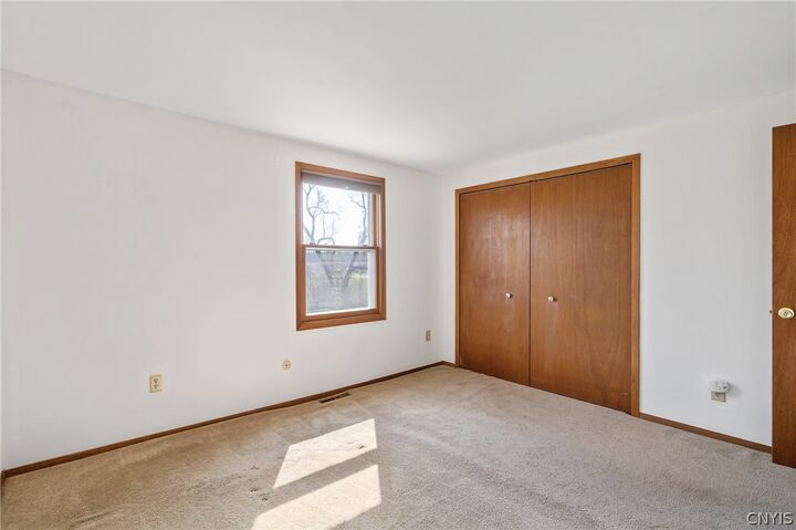 Property Photo:  105 Mercury Circle  NY 13088 