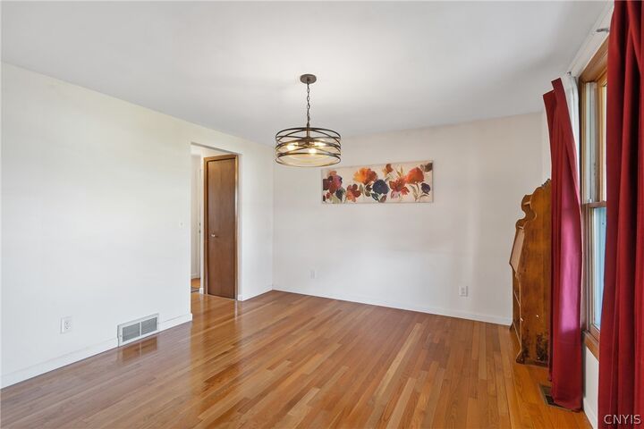 Property Photo: 105 Mercury Circle NY 13088