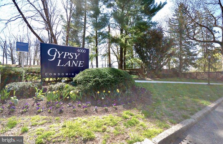 Property Photo:  4000 Gypsy Lane 401D  PA 19129 
