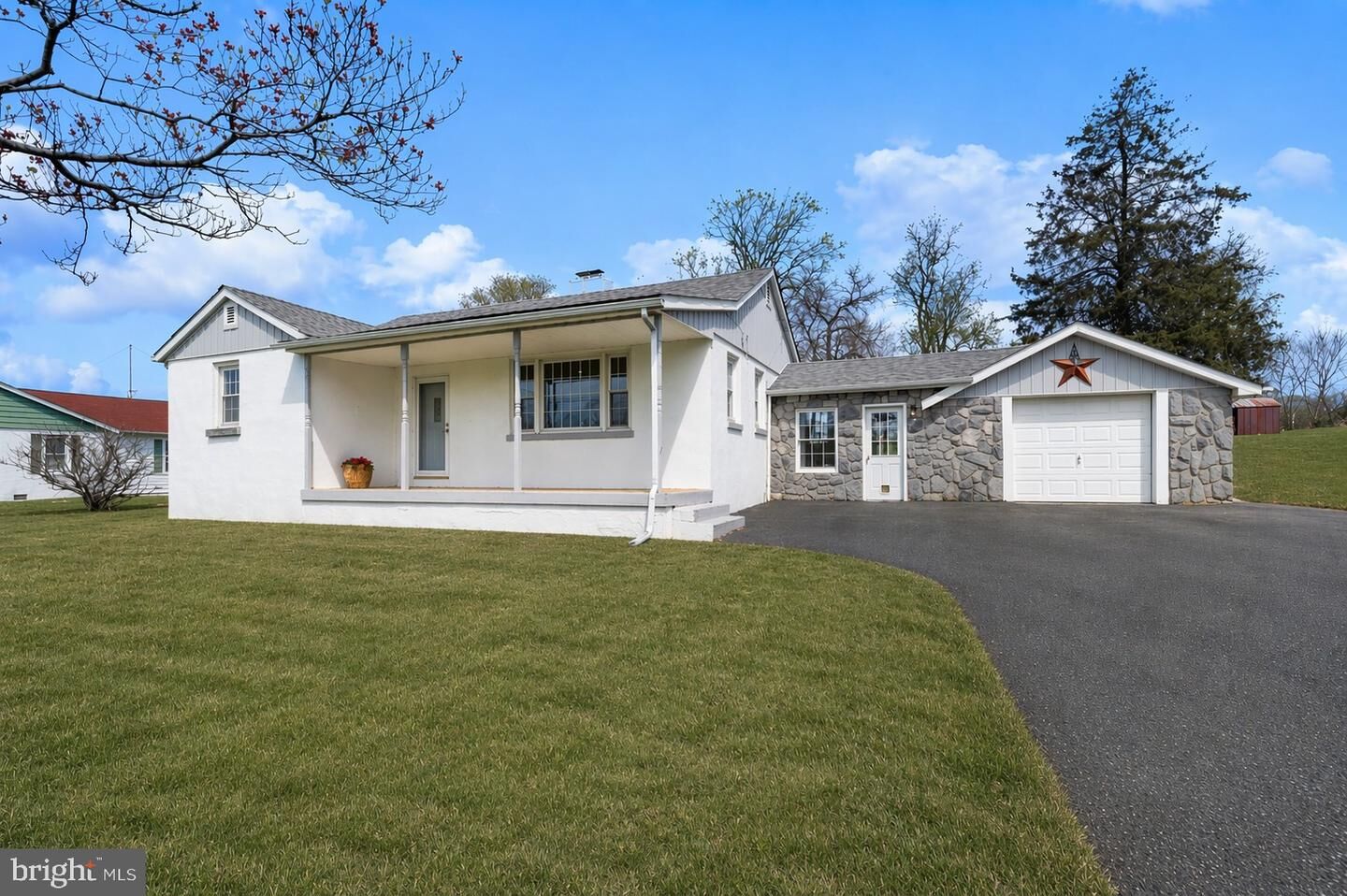 Property Photo:  245 Theodore Road  MD 21904 