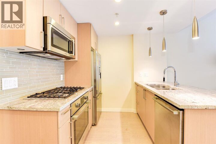 Photo de la propriété:  38 West 1st Street 319  BC V5Y 0K3 