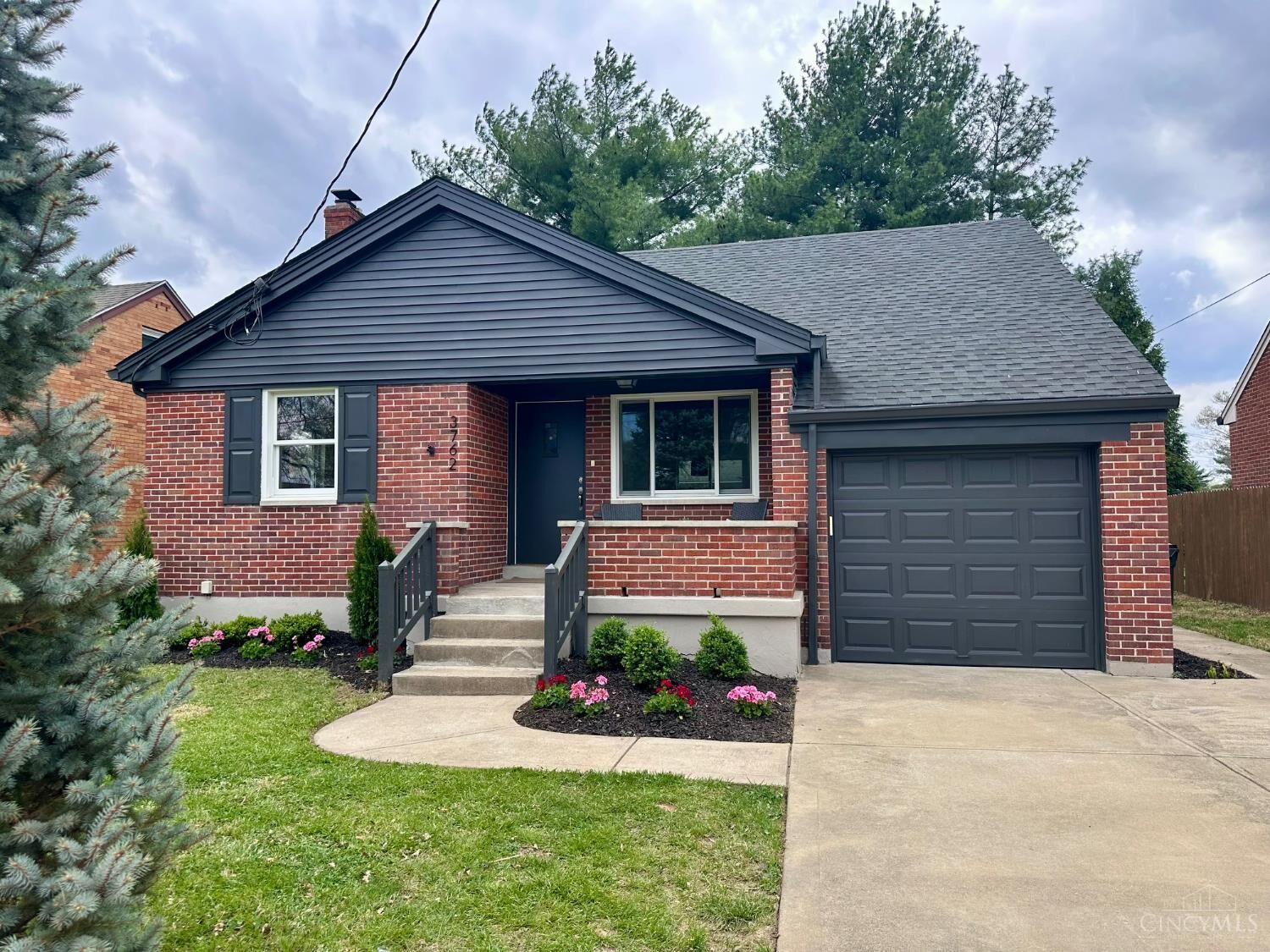 Property Photo:  3762 N Broadlawn Circle  OH 45236 