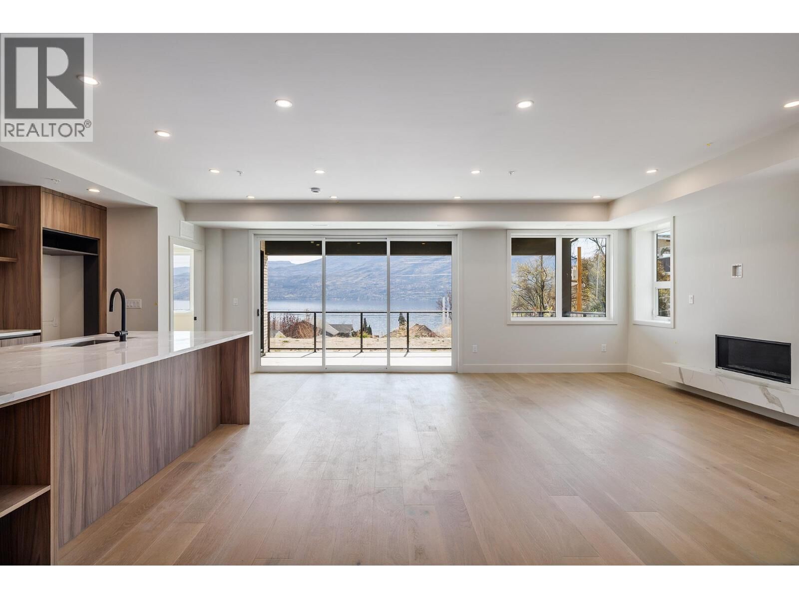 Property Photo: 5304 Buchanan Road 102 BC V0H 1X1