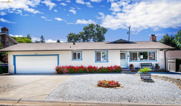 Property Photo:  10569 Jim Brady Rd  CA 95327 