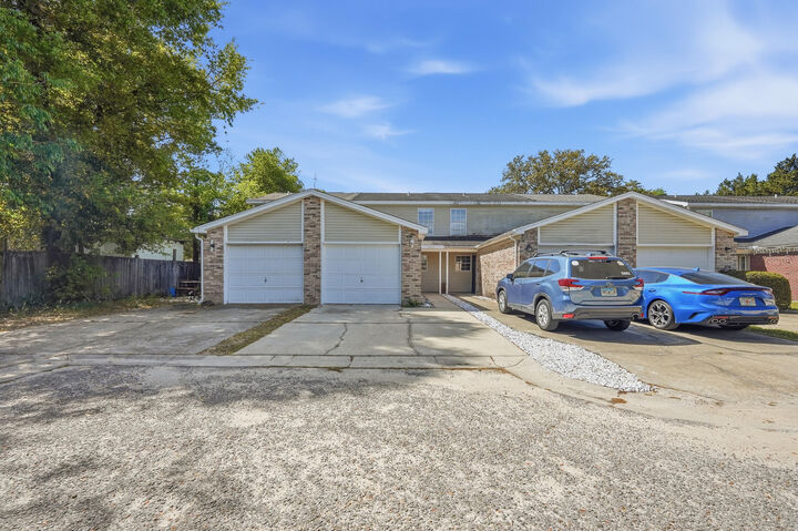 Property Photo:  2412 Winter Park Court  FL 32547 