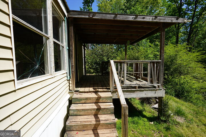 Property Photo:  300 Jackson Road  GA 30528 