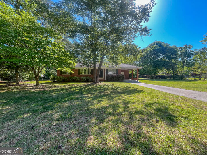Property Photo:  1303 Skyline Drive  GA 31021 