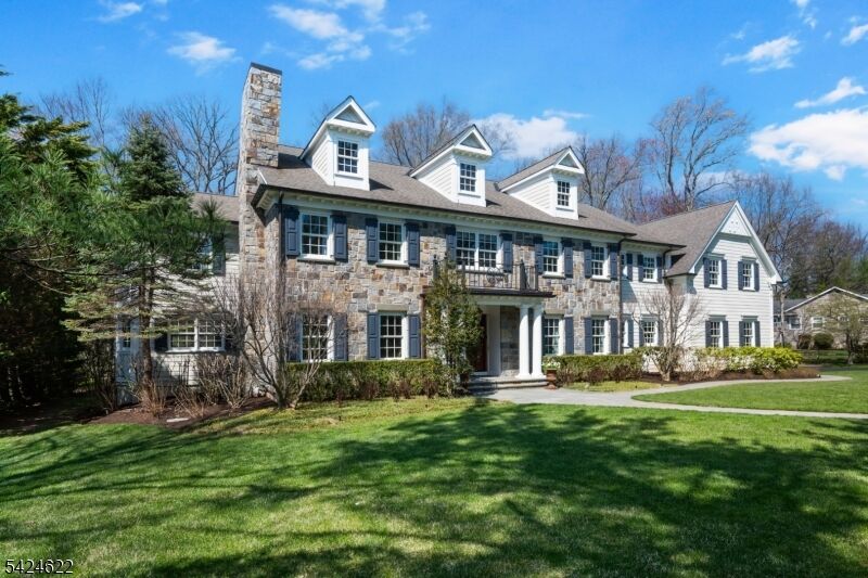 Property Photo:  76 Pine Way  NJ 07974 