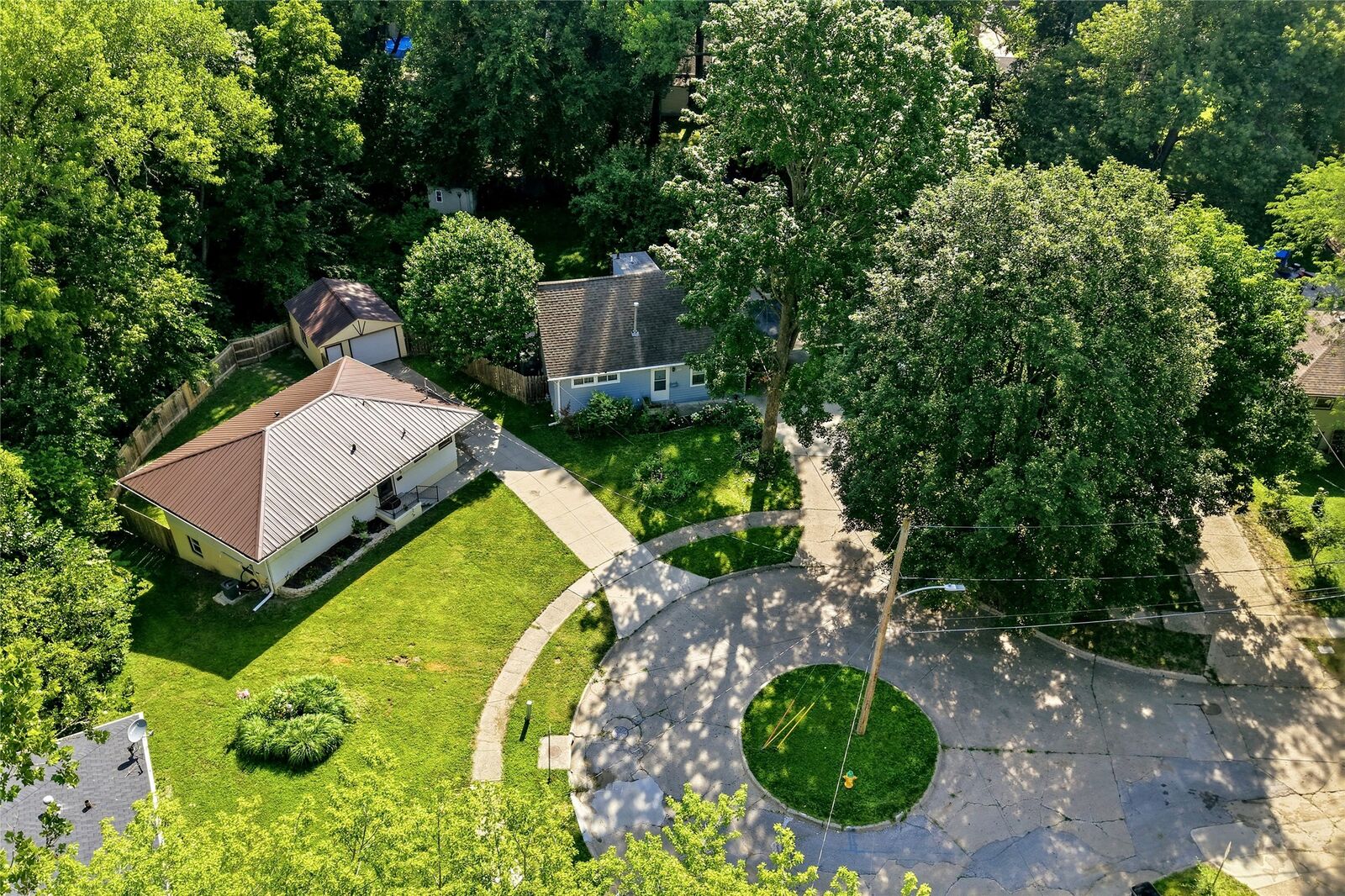 Property Photo:  2525 27th Street  IA 50310 