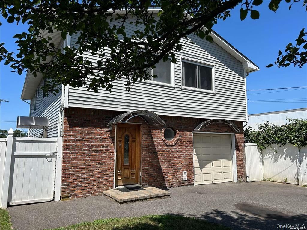 Property Photo: 3 Wilson Court NY 11758