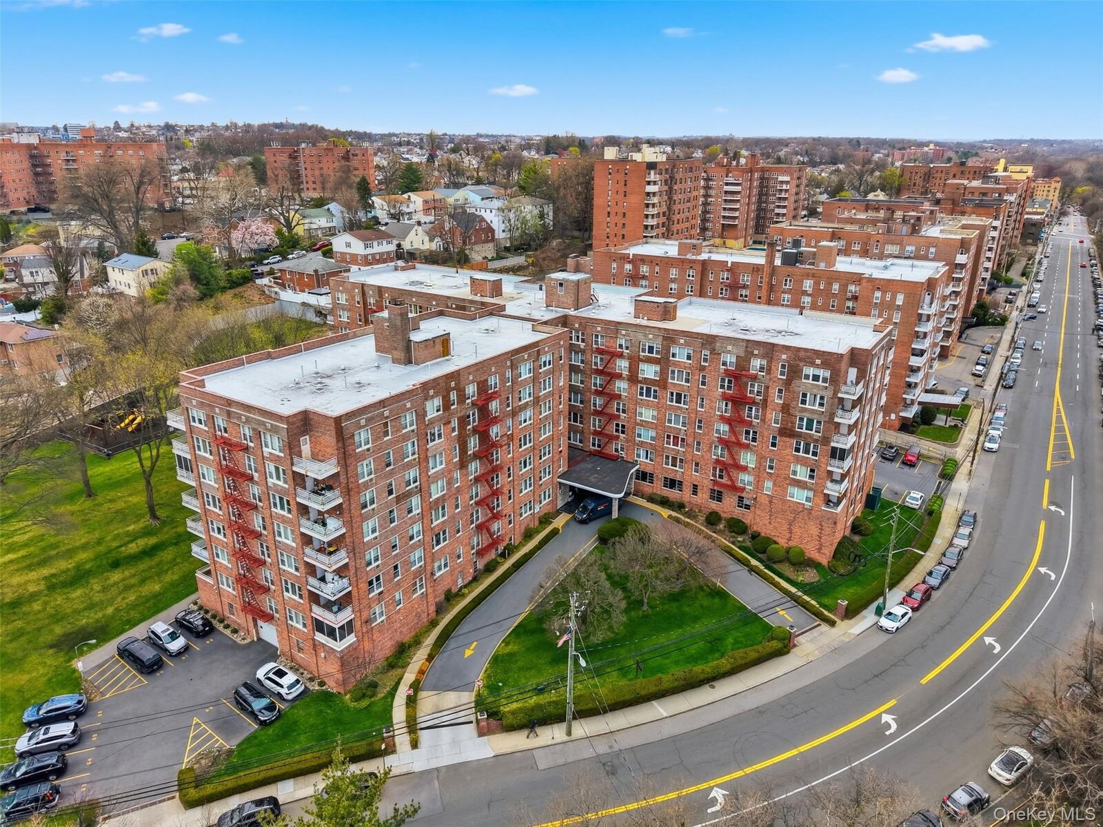 Property Photo: 333 Bronx River Road 616 NY 10704