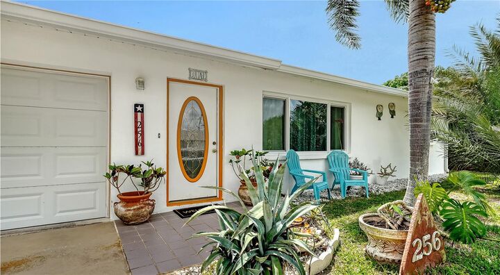 Property Photo: 256 Eider Road FL 34293