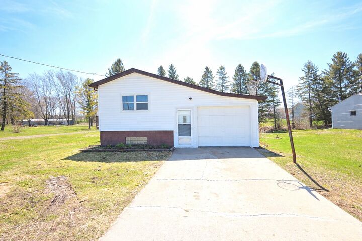 Property Photo: 3015 Viebahn St WI 54220