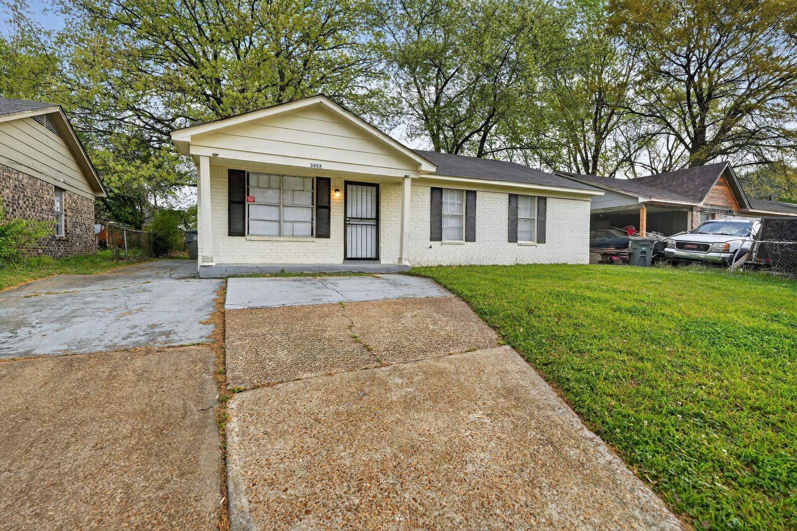 Property Photo: 3452 Dobbin Ferry Ave TN 38118