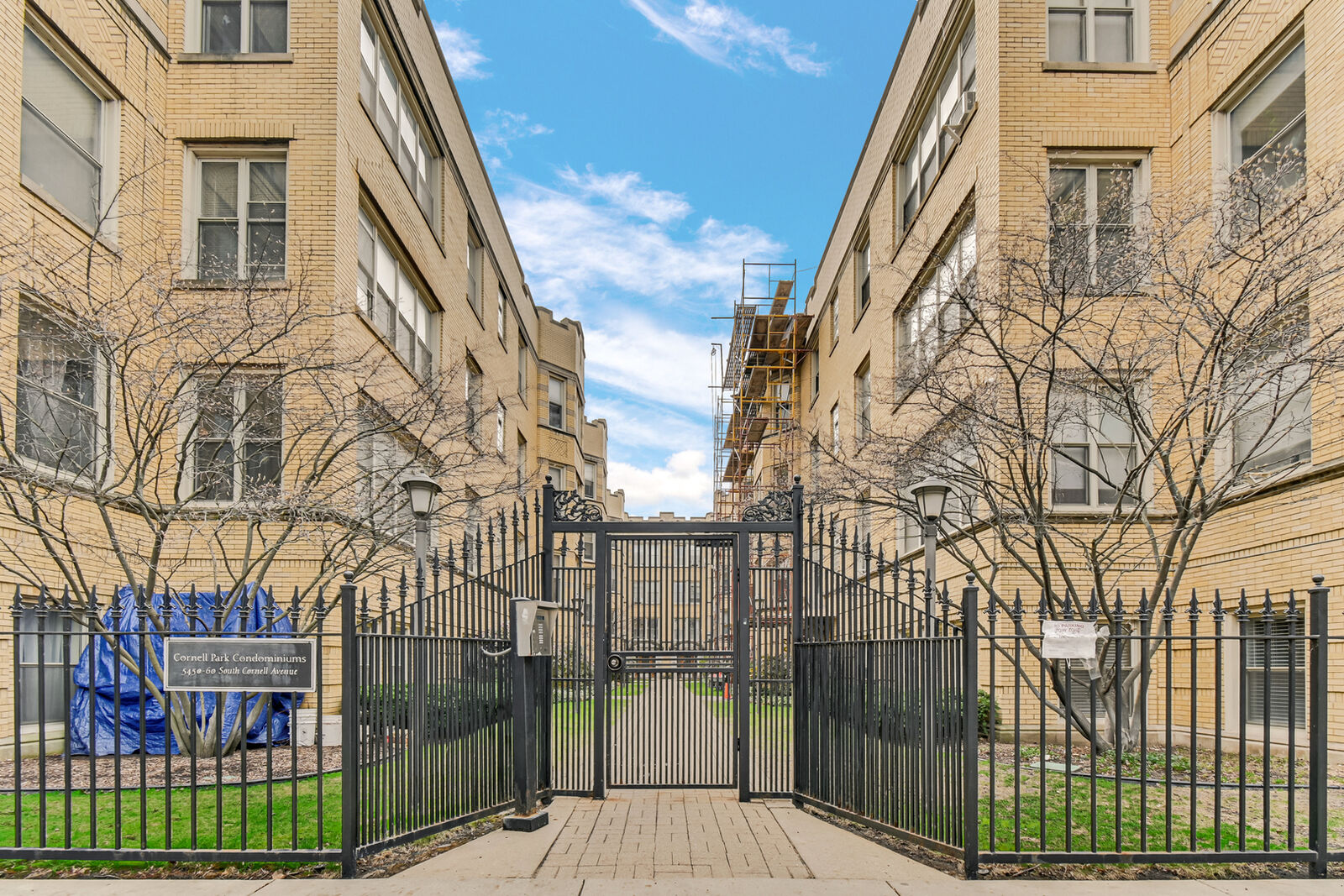 Property Photo: 5454 S Cornell Avenue 3E IL 60615