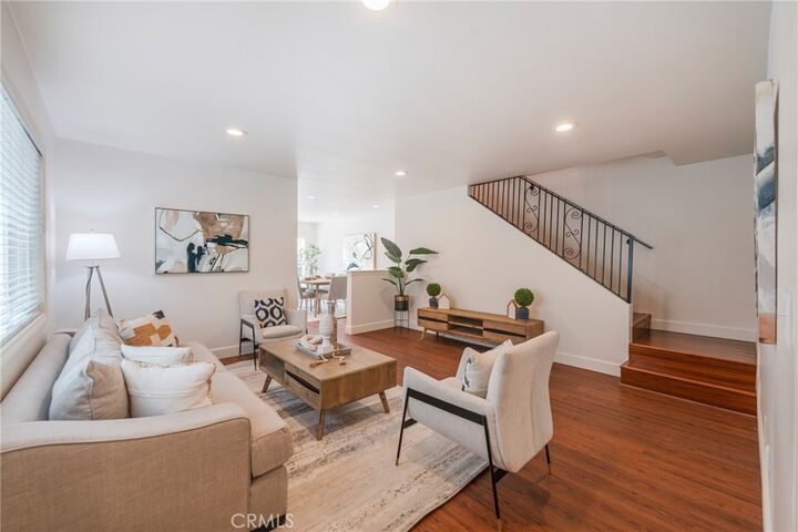 Property Photo:  1724 Van Horne Lane  CA 90278 