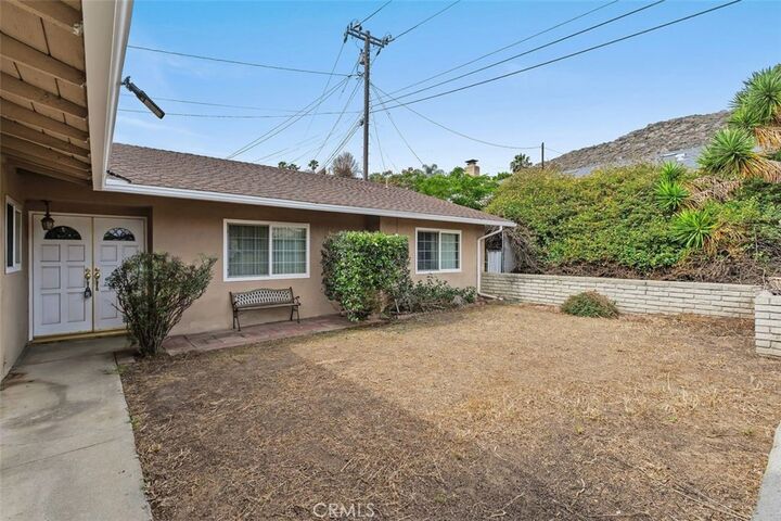 Property Photo:  6726 Avenue De Palma  CA 92509 